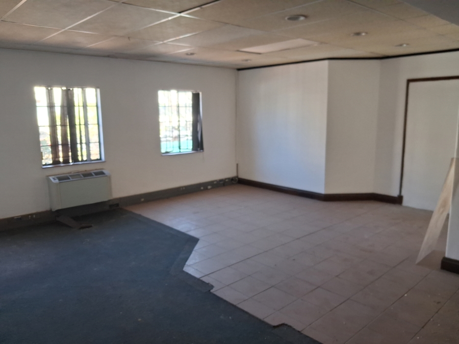 To Let commercial Property for Rent in Randjespark Gauteng