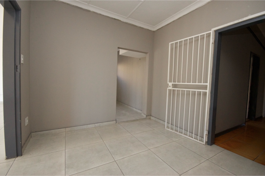 Commercial Property for Sale in Monument Gauteng
