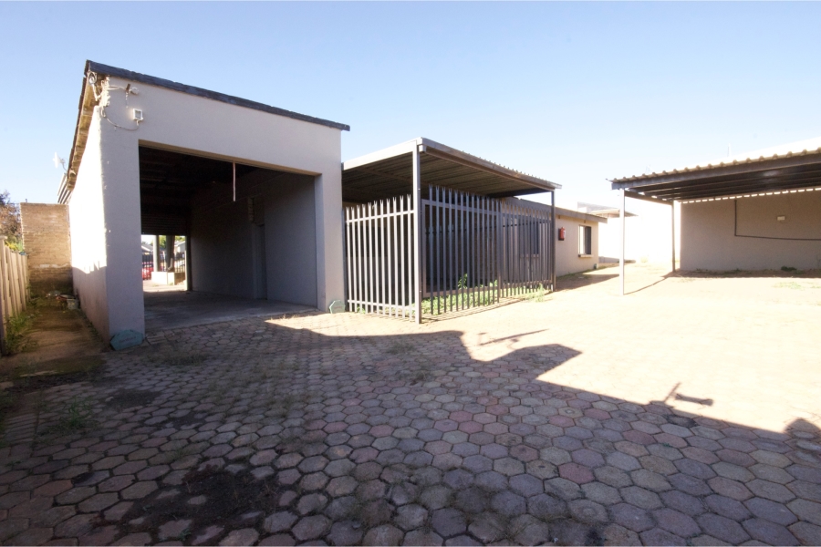 Commercial Property for Sale in Monument Gauteng