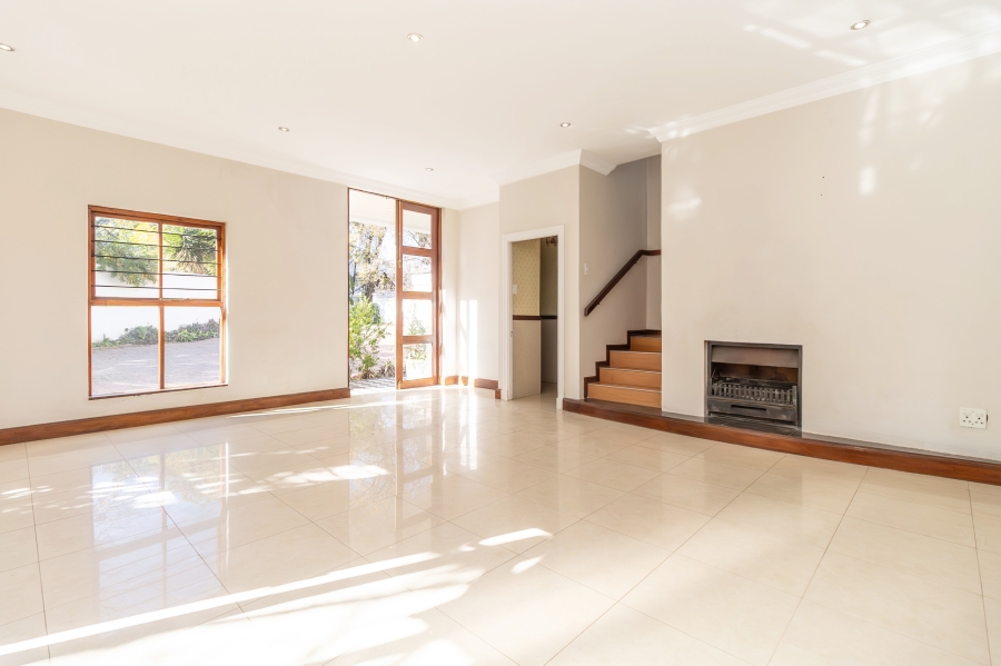To Let 3 Bedroom Property for Rent in Bryanston Gauteng