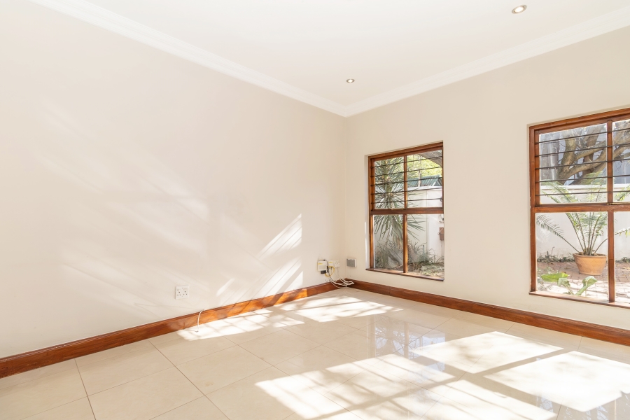To Let 3 Bedroom Property for Rent in Bryanston Gauteng