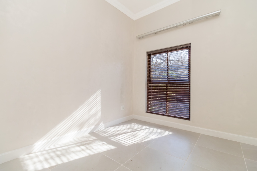 To Let 3 Bedroom Property for Rent in Bryanston Gauteng
