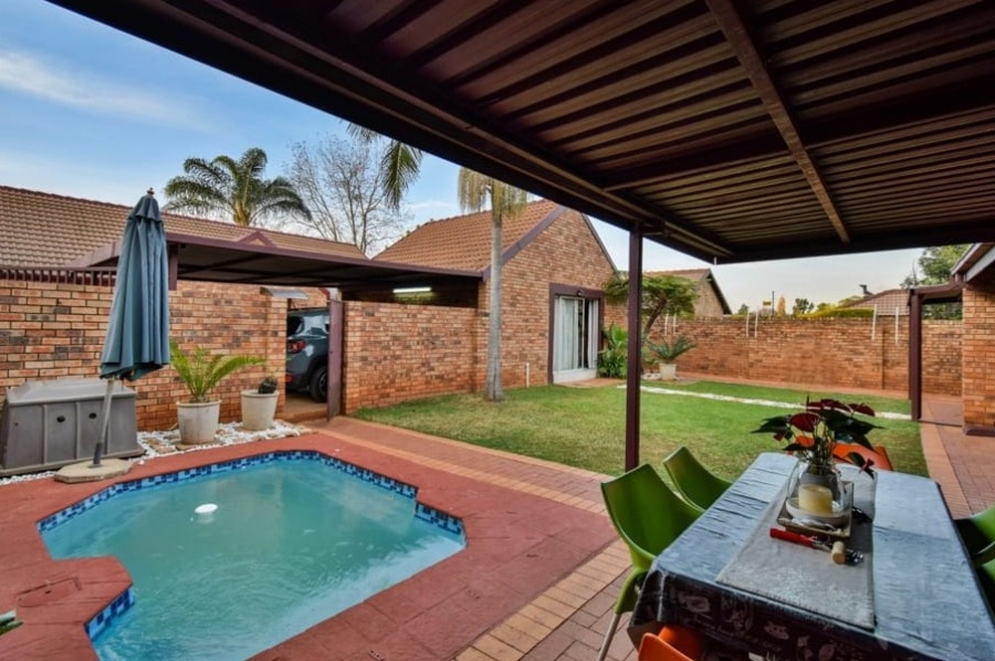 4 Bedroom Property for Sale in Montana Gauteng