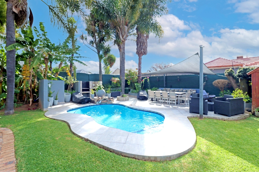 4 Bedroom Property for Sale in Sydenham Gauteng