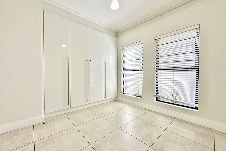 3 Bedroom Property for Sale in The Polofields Gauteng