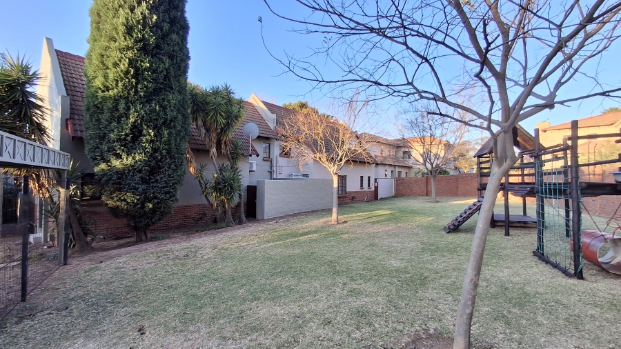 3 Bedroom Property for Sale in Equestria Gauteng