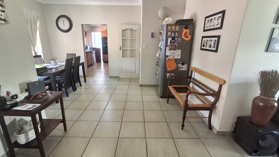 4 Bedroom Property for Sale in Sinoville Gauteng
