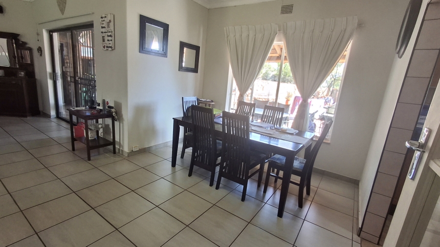 4 Bedroom Property for Sale in Sinoville Gauteng