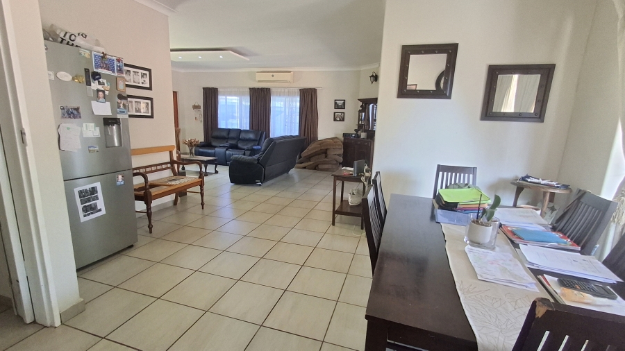 4 Bedroom Property for Sale in Sinoville Gauteng