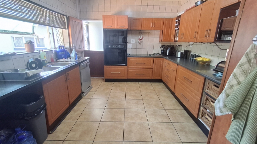4 Bedroom Property for Sale in Sinoville Gauteng
