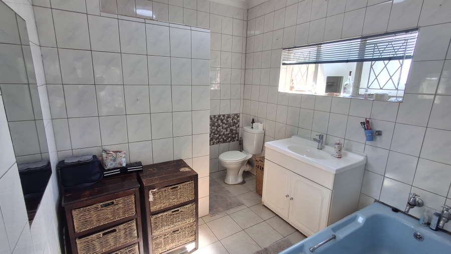 4 Bedroom Property for Sale in Sinoville Gauteng
