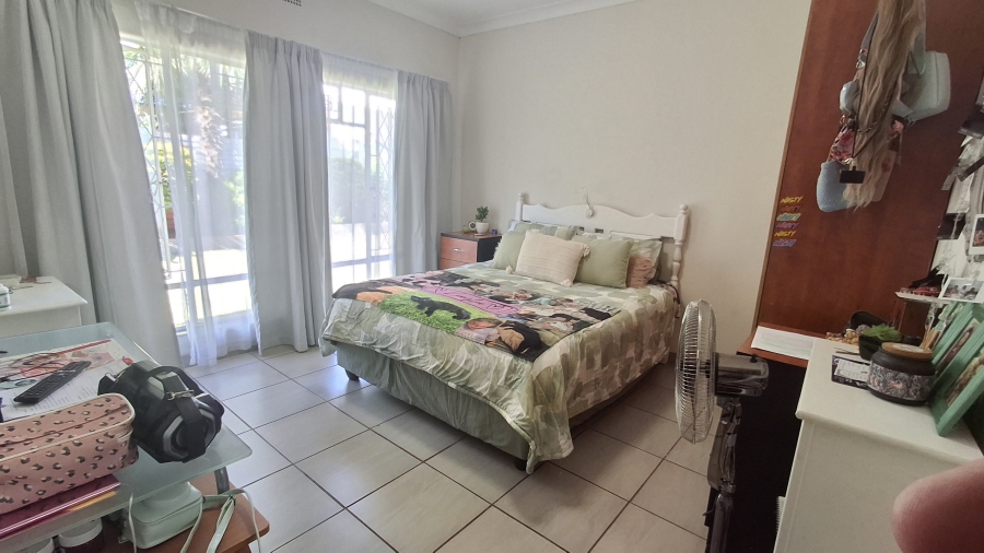 4 Bedroom Property for Sale in Sinoville Gauteng