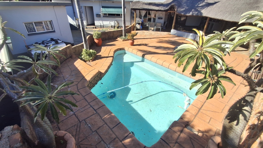 4 Bedroom Property for Sale in Sinoville Gauteng