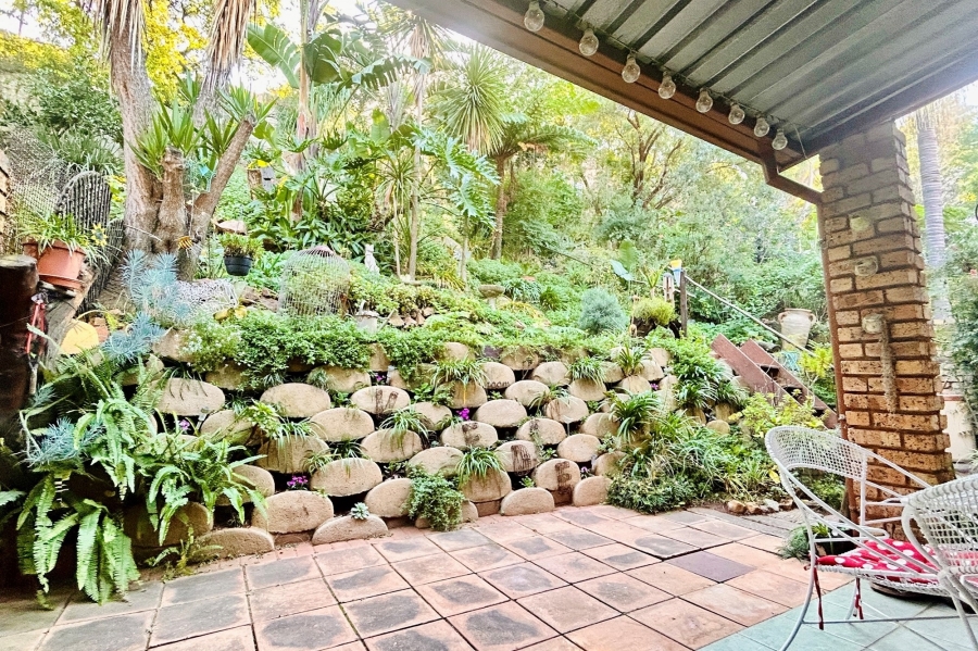 4 Bedroom Property for Sale in Brummeria Gauteng