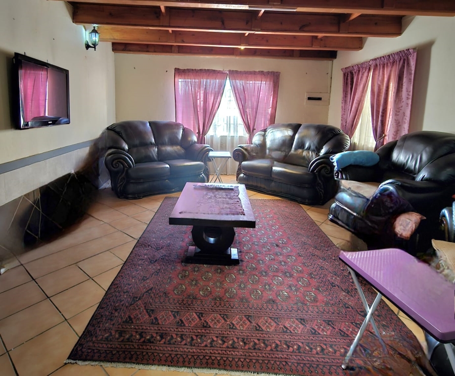 To Let 3 Bedroom Property for Rent in Dalpark Gauteng