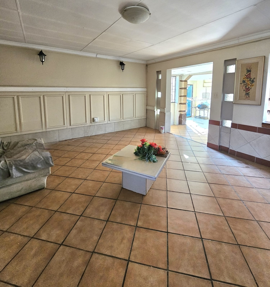 To Let 3 Bedroom Property for Rent in Dalpark Gauteng