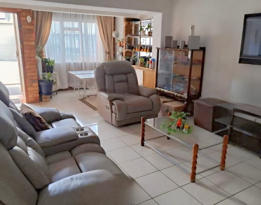 3 Bedroom Property for Sale in Lambton Gauteng