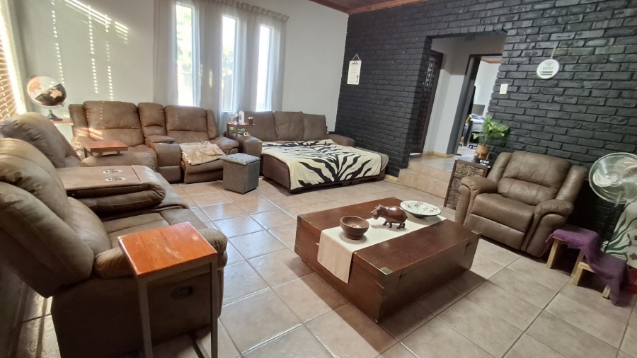 4 Bedroom Property for Sale in Sinoville Gauteng