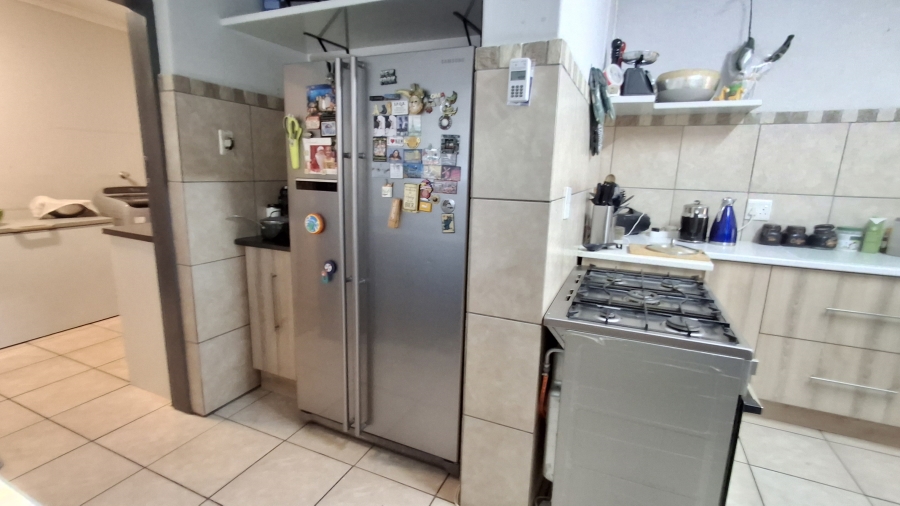 4 Bedroom Property for Sale in Sinoville Gauteng