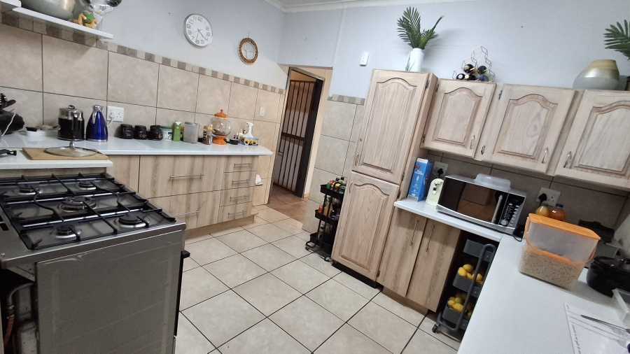4 Bedroom Property for Sale in Sinoville Gauteng