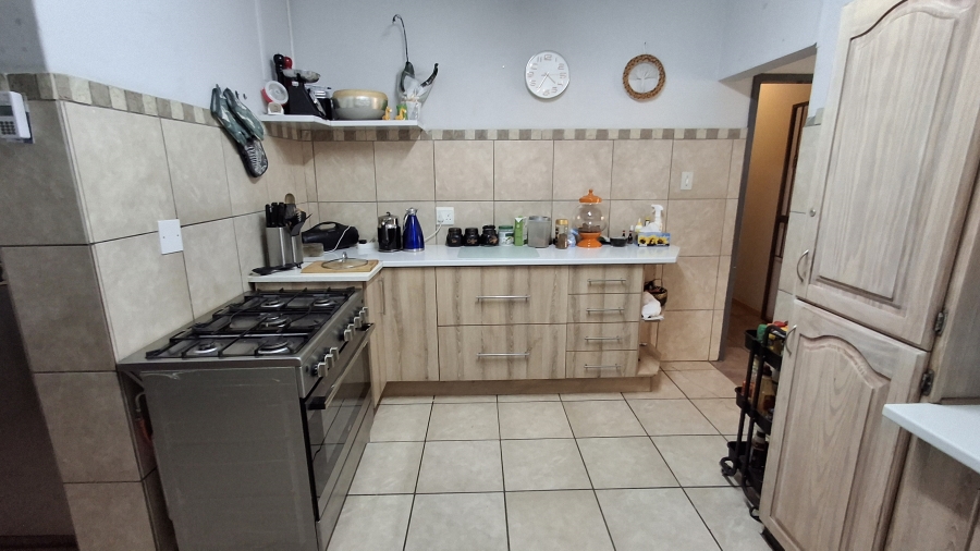4 Bedroom Property for Sale in Sinoville Gauteng