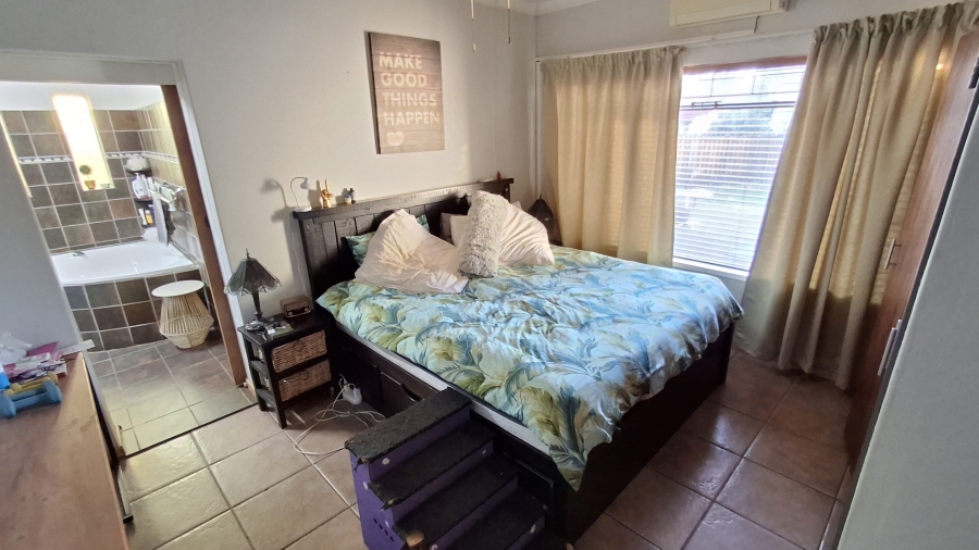 4 Bedroom Property for Sale in Sinoville Gauteng