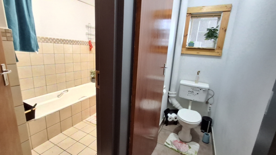 4 Bedroom Property for Sale in Sinoville Gauteng