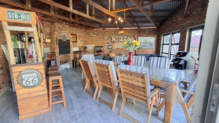 4 Bedroom Property for Sale in Sinoville Gauteng