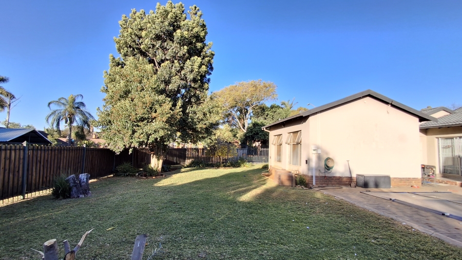 4 Bedroom Property for Sale in Sinoville Gauteng