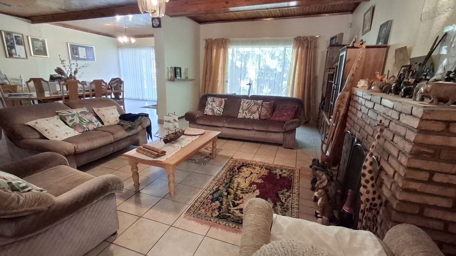 4 Bedroom Property for Sale in Sinoville Gauteng