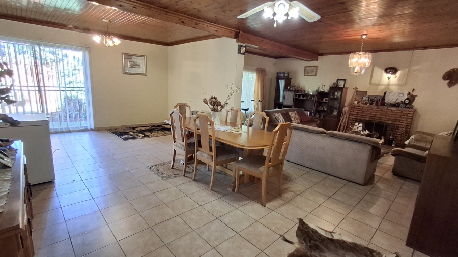 4 Bedroom Property for Sale in Sinoville Gauteng