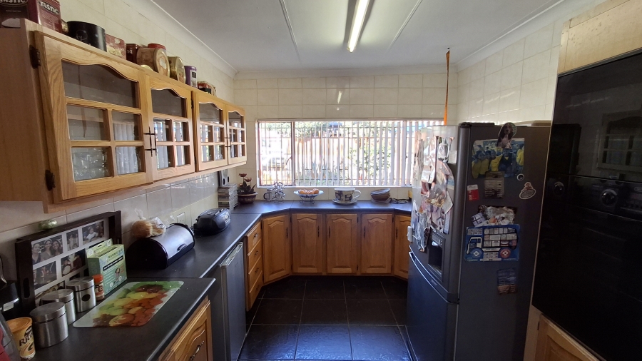 4 Bedroom Property for Sale in Sinoville Gauteng