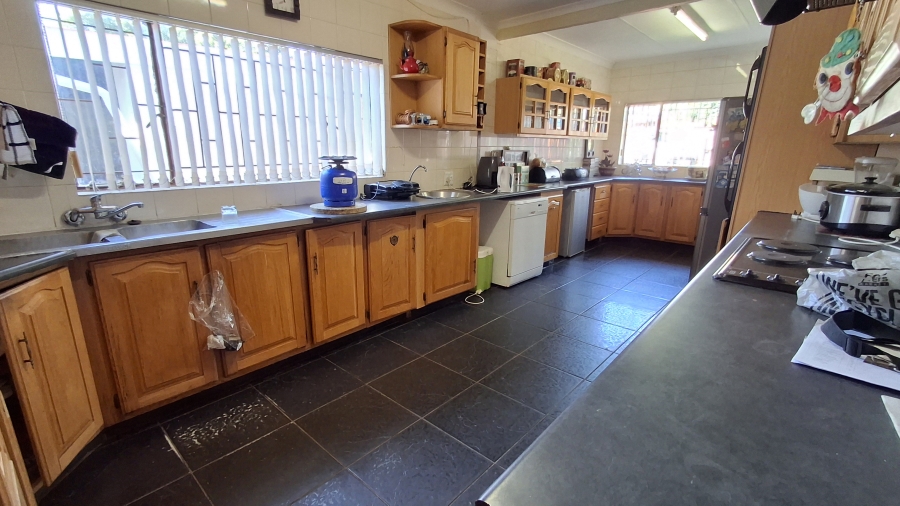 4 Bedroom Property for Sale in Sinoville Gauteng