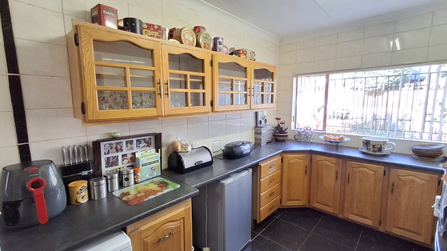 4 Bedroom Property for Sale in Sinoville Gauteng