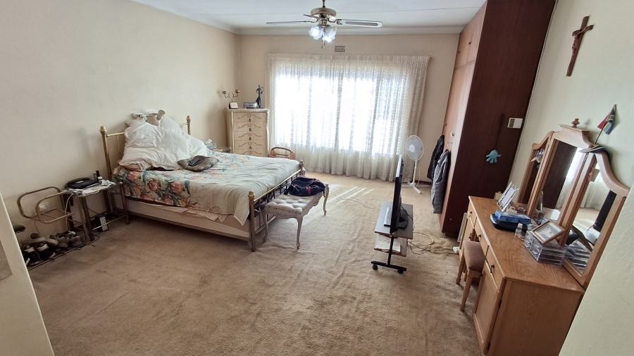 4 Bedroom Property for Sale in Sinoville Gauteng