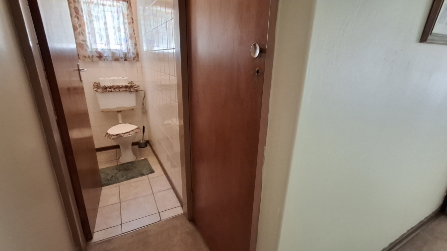 4 Bedroom Property for Sale in Sinoville Gauteng