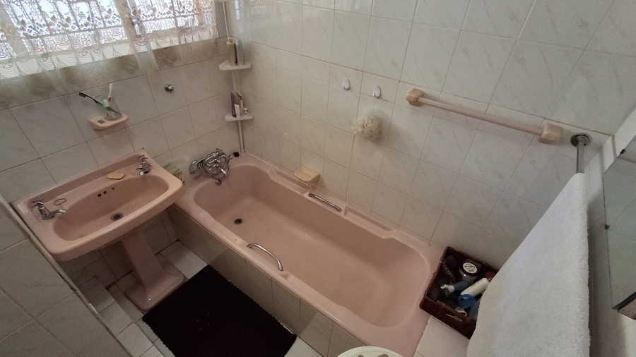 4 Bedroom Property for Sale in Sinoville Gauteng