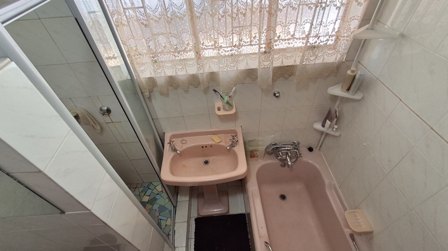 4 Bedroom Property for Sale in Sinoville Gauteng