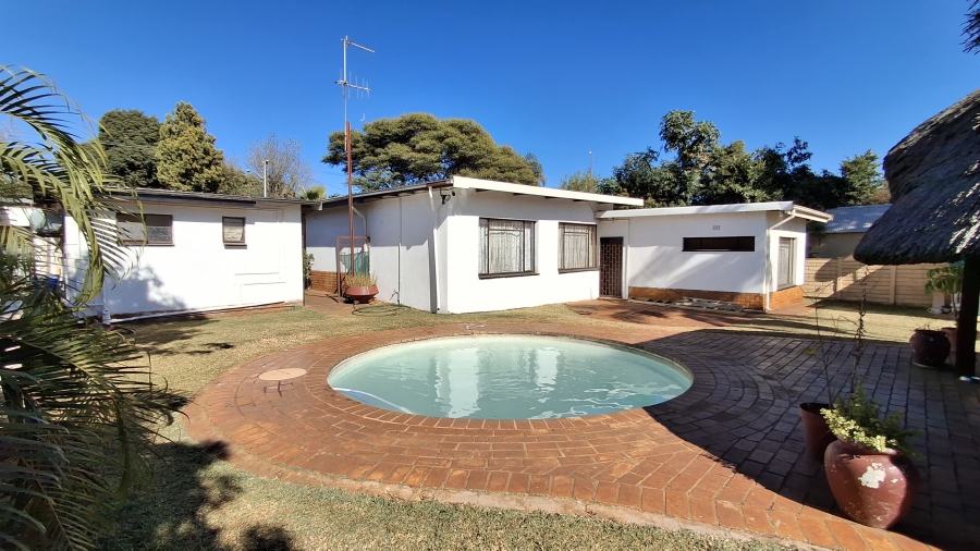 4 Bedroom Property for Sale in Sinoville Gauteng