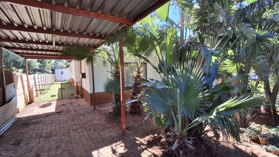 4 Bedroom Property for Sale in Sinoville Gauteng