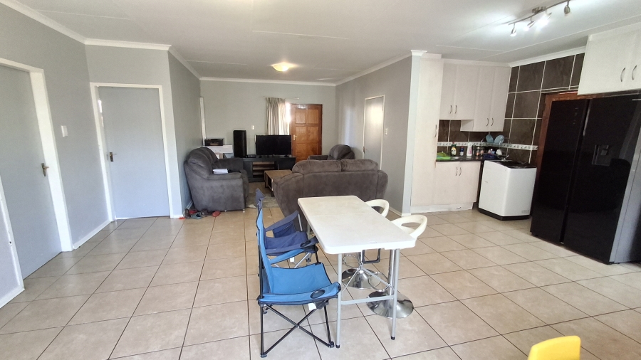 2 Bedroom Property for Sale in Hesteapark Gauteng