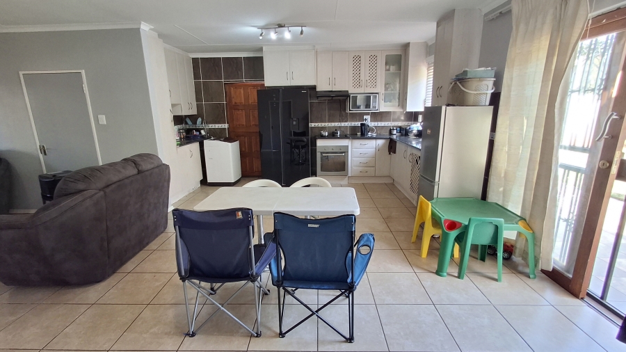 2 Bedroom Property for Sale in Hesteapark Gauteng