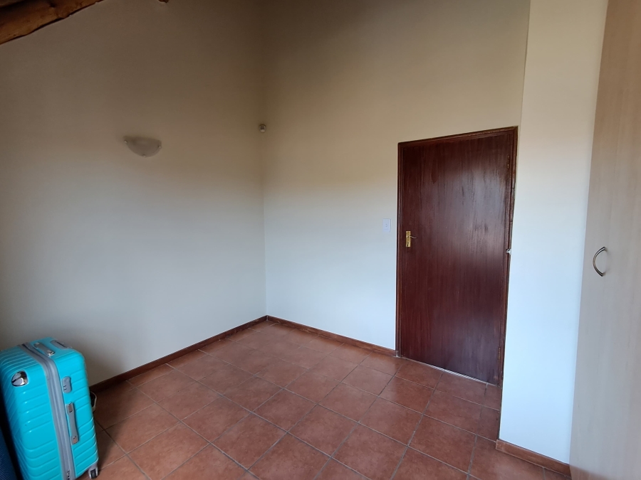 2 Bedroom Property for Sale in Montana Tuine Gauteng