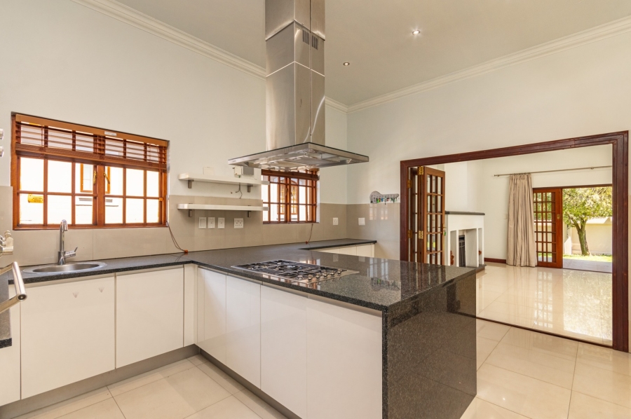 To Let 5 Bedroom Property for Rent in Bryanston Gauteng