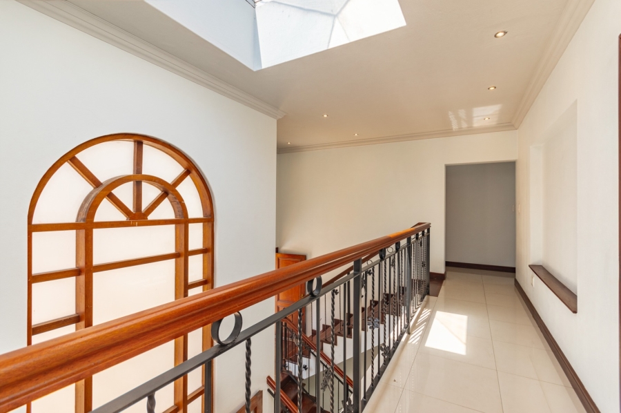 To Let 5 Bedroom Property for Rent in Bryanston Gauteng