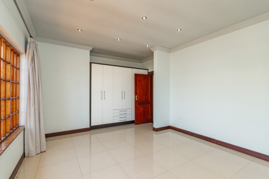 To Let 5 Bedroom Property for Rent in Bryanston Gauteng