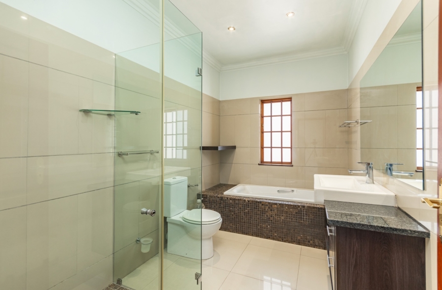 To Let 5 Bedroom Property for Rent in Bryanston Gauteng
