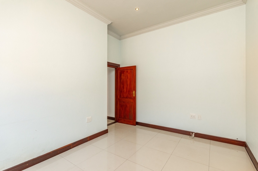 To Let 5 Bedroom Property for Rent in Bryanston Gauteng