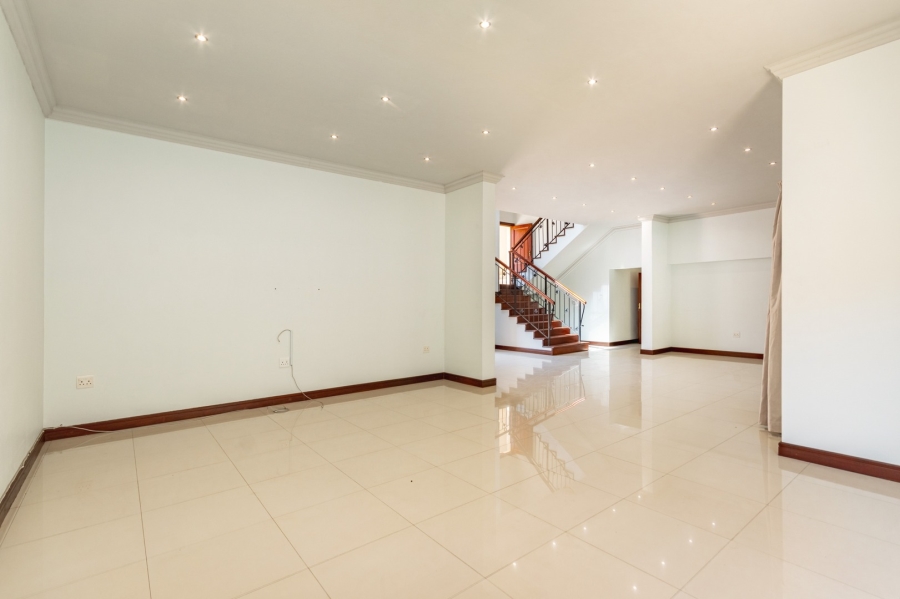 To Let 5 Bedroom Property for Rent in Bryanston Gauteng