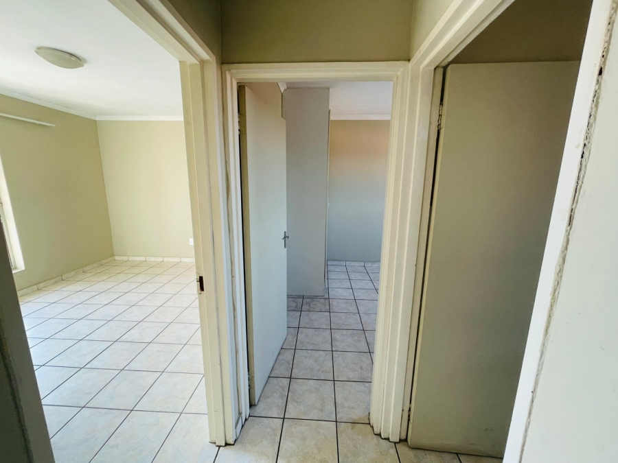 To Let 2 Bedroom Property for Rent in Birchleigh Gauteng